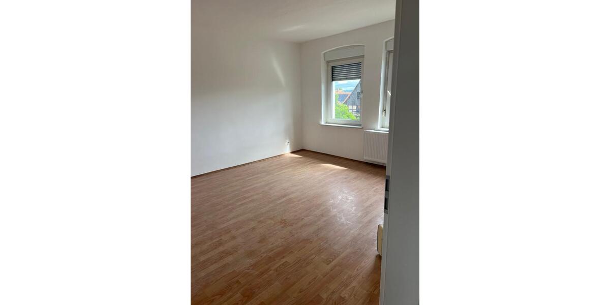 Etagenwohnung Lügde - 3 Zimmer, 83 m&sup2;, 650&euro; | Angebot:22254470