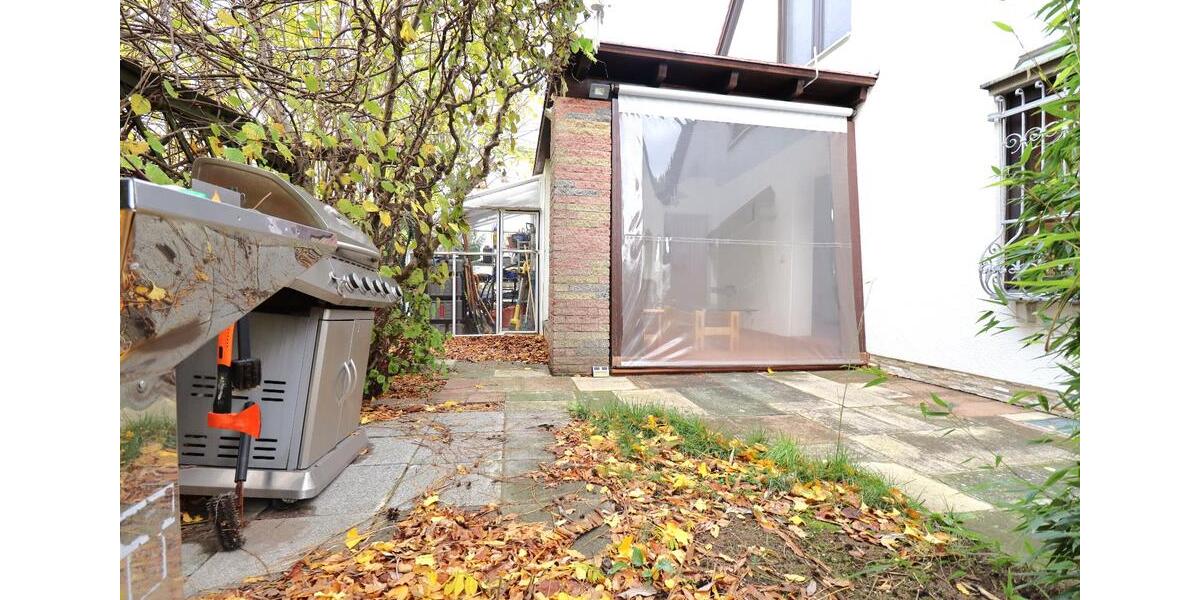 Einfamilienhaus Schwabach - 5 Zimmer, 220 m&sup2;, 2.700&euro; | Angebot:26232015