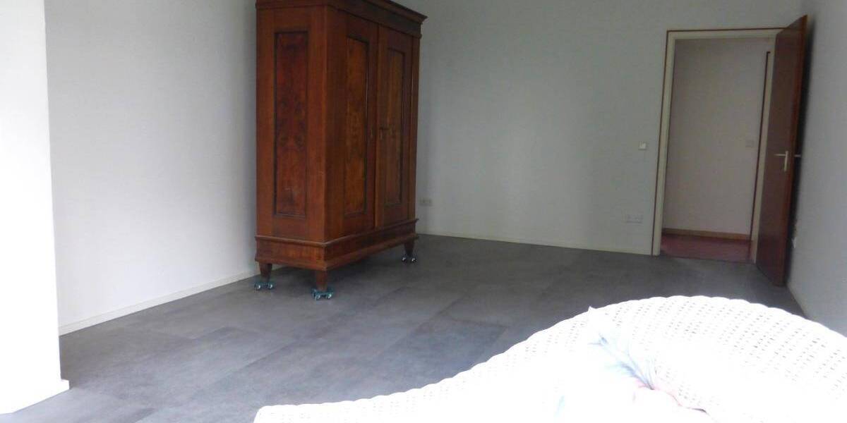 Etagenwohnung Nürnberg Mögeldorf - 4 Zimmer, 126 m&sup2;, 1.360&euro; | Angebot:26585098