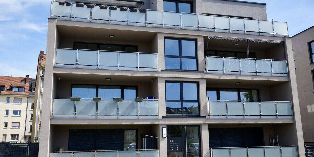 Etagenwohnung Saarbrücken Alt-Saarbrücken - 3 Zimmer, 90 m&sup2;, 1.100&euro; | Angebot:26851172