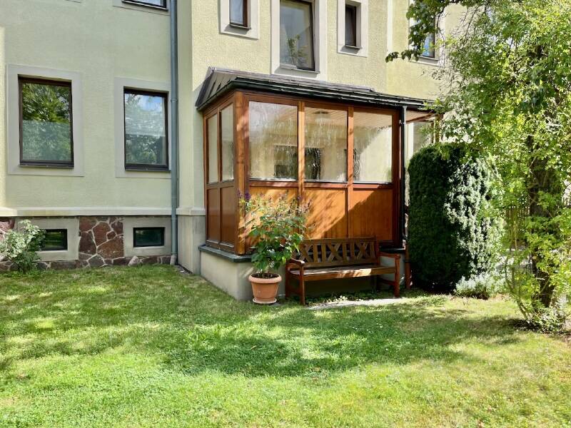 Top sanierter Altbau ... für Singles im mittleren Alter