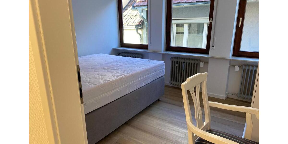 Etagenwohnung Lohr am Main - 7 Zimmer, 150 m&sup2;, 1.350&euro; | Angebot:25964311