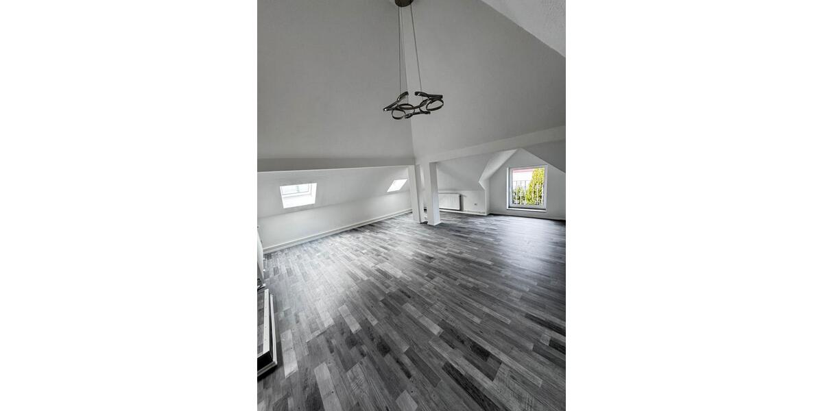 Etagenwohnung Siegen - 4 Zimmer, 88 m&sup2;, 740&euro; | Angebot:25907550