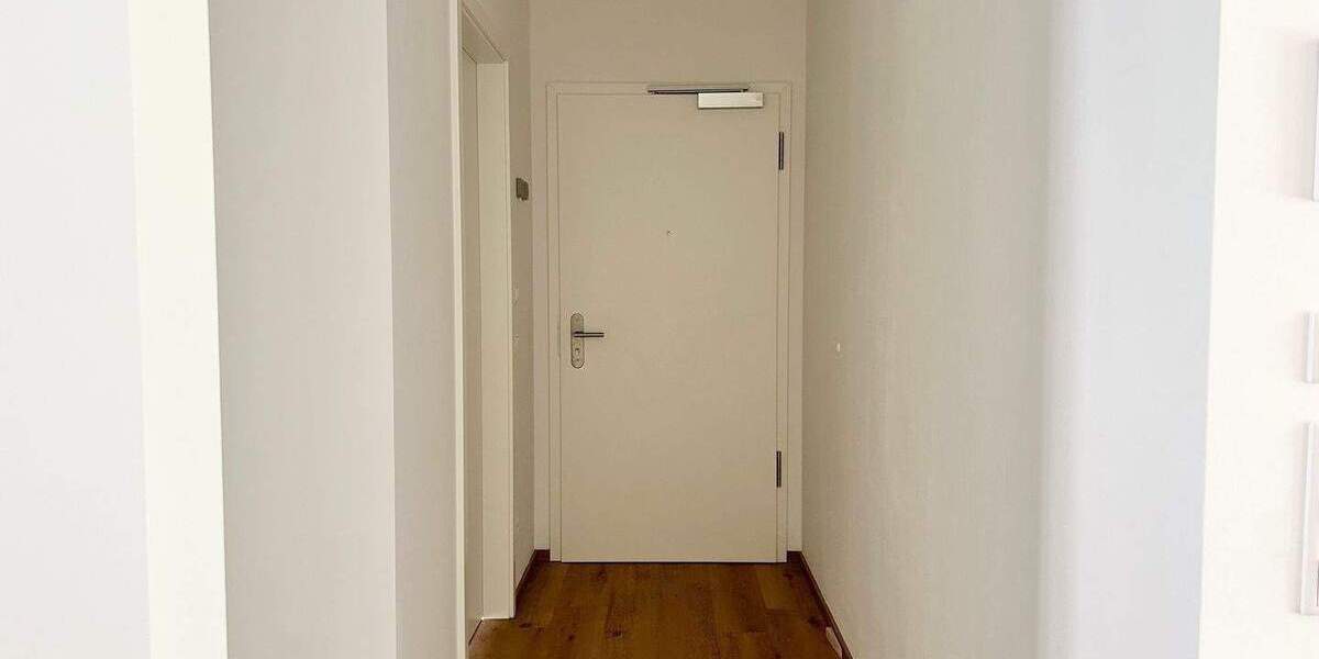 Etagenwohnung Roth - 4 Zimmer, 98 m&sup2;, 1.250&euro; | Angebot:24904611