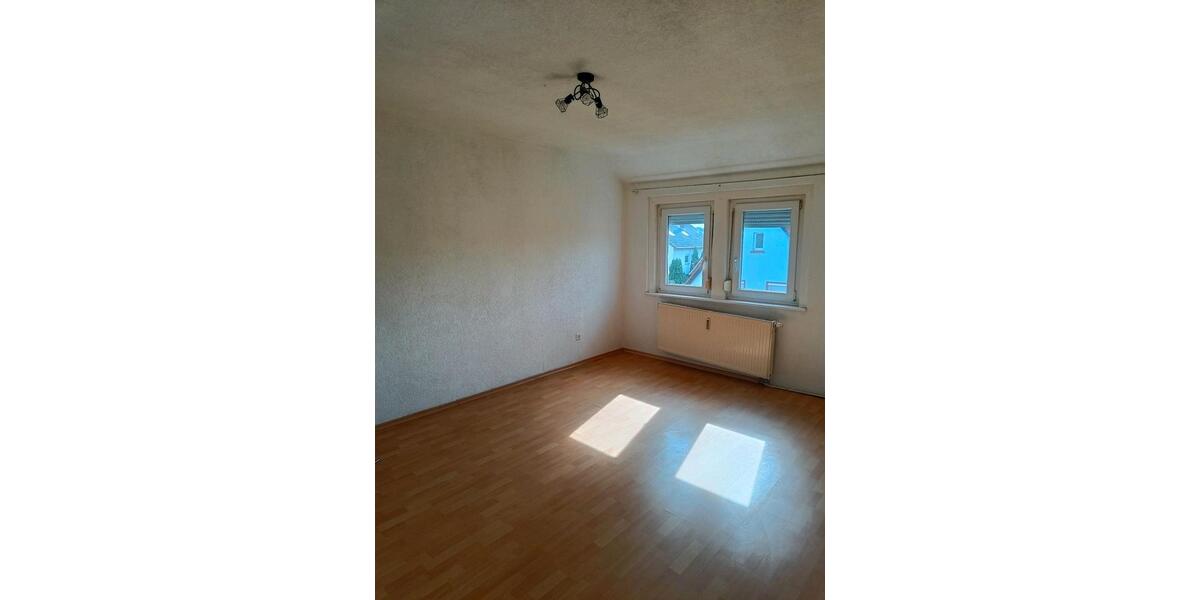 Dachgeschoßwohnung Walldürn - 2 Zimmer, 70 m&sup2;, 600&euro; | Angebot:26680592