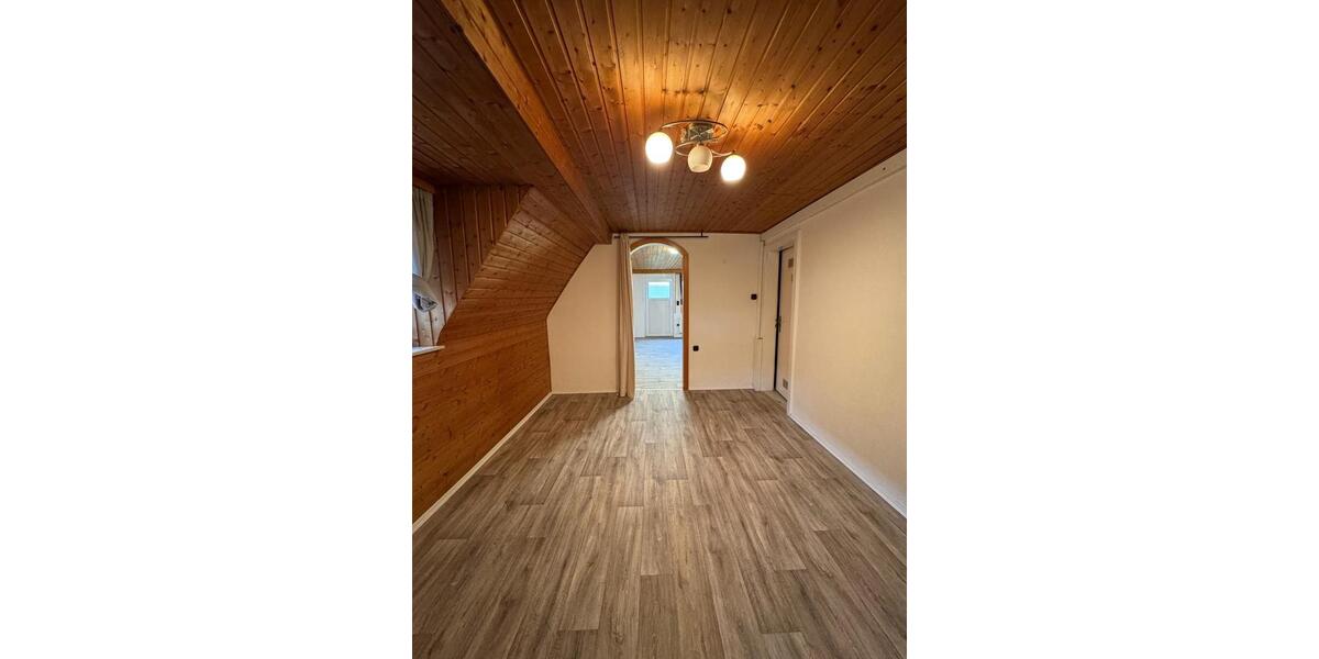 Dachgeschoßwohnung Karlstadt - 2.5 Zimmer, 70 m&sup2;, 800&euro; | Angebot:25124430