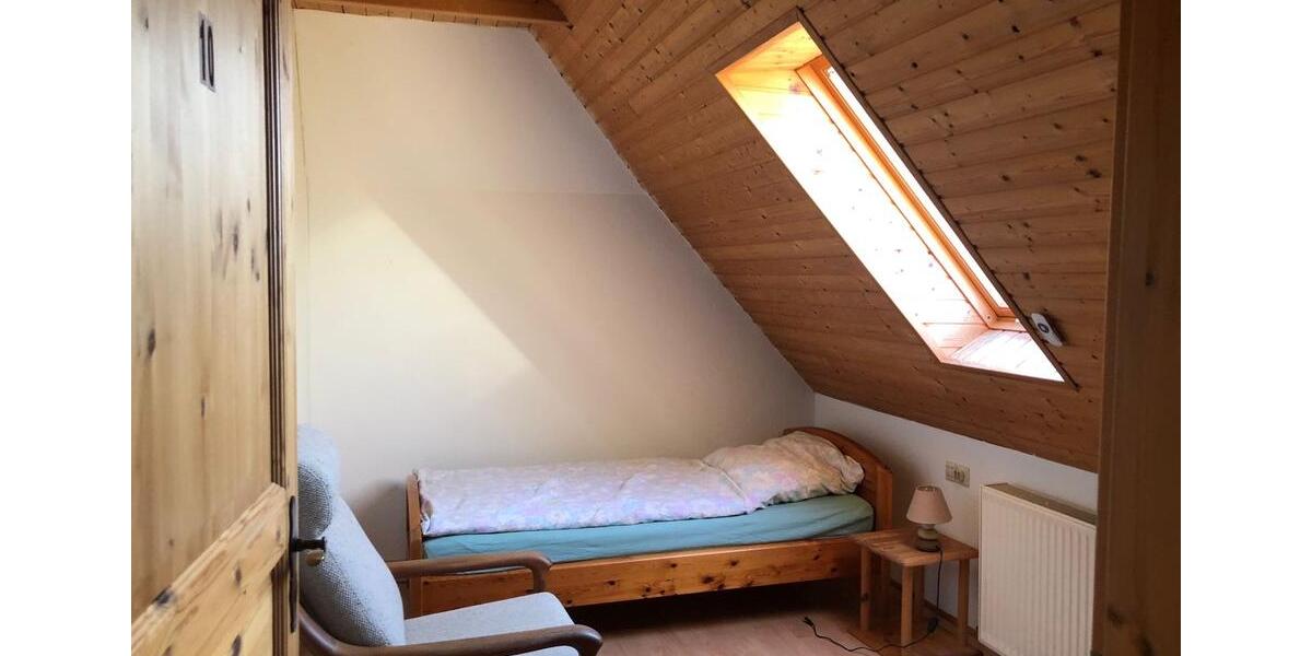 Wohnen auf Zeit Hemmingen - 12 Zimmer, 200 m&sup2;, 30&euro; | Angebot:25355057