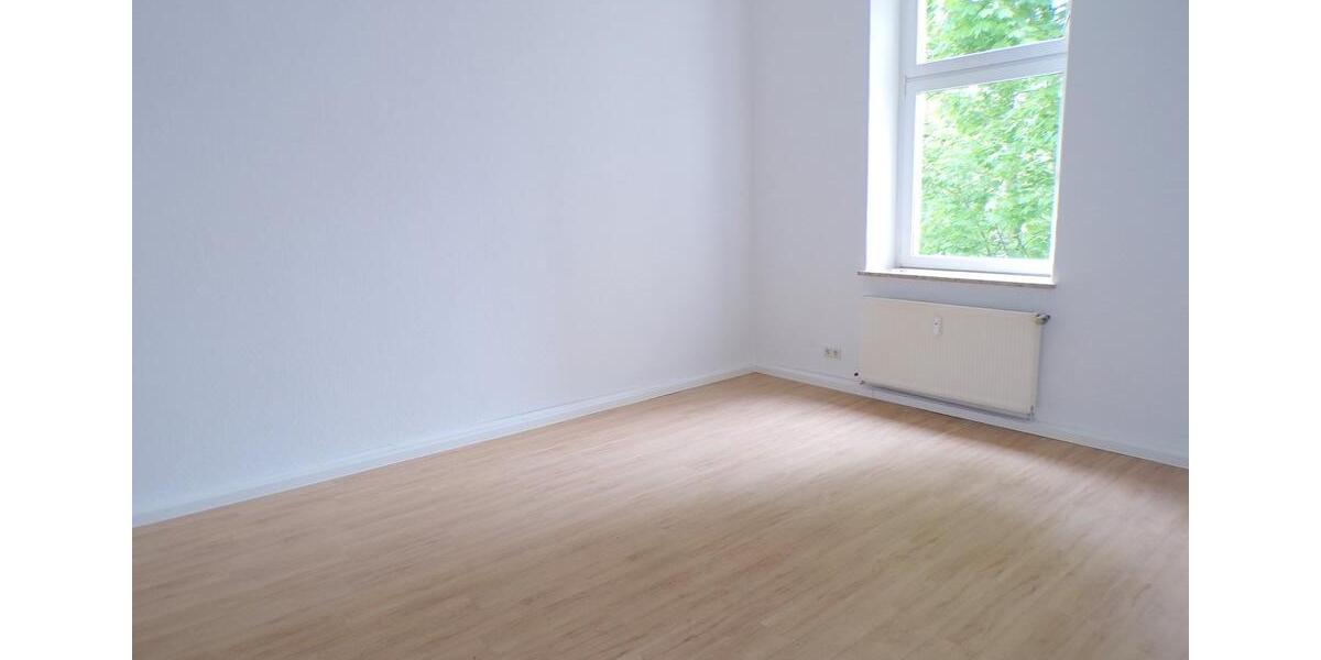 Etagenwohnung Werdau - 4 Zimmer, 117 m&sup2;, 590&euro; | Angebot:24214747