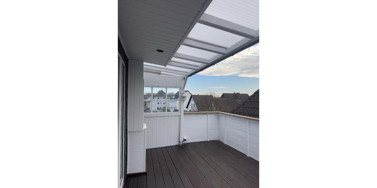 Dachgeschoßwohnung Niederkassel - 2 Zimmer, 85 m&sup2;, 970&euro; | Angebot:24603857