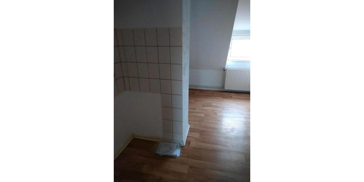 Dachgeschoßwohnung Einbeck - 1 Zimmer, 50 m&sup2;, 300&euro; | Angebot:26252505