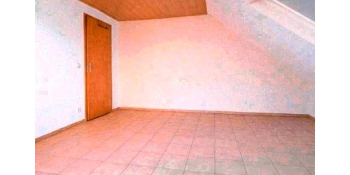 Dachgeschoßwohnung Drolshagen - 4 Zimmer, 75 m&sup2;, 650&euro; | Angebot:25907468