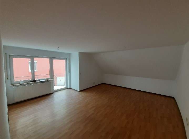 Etagenwohnung Crailsheim - 3 Zimmer, 79 m&sup2;, 790&euro; | Angebot:27134461