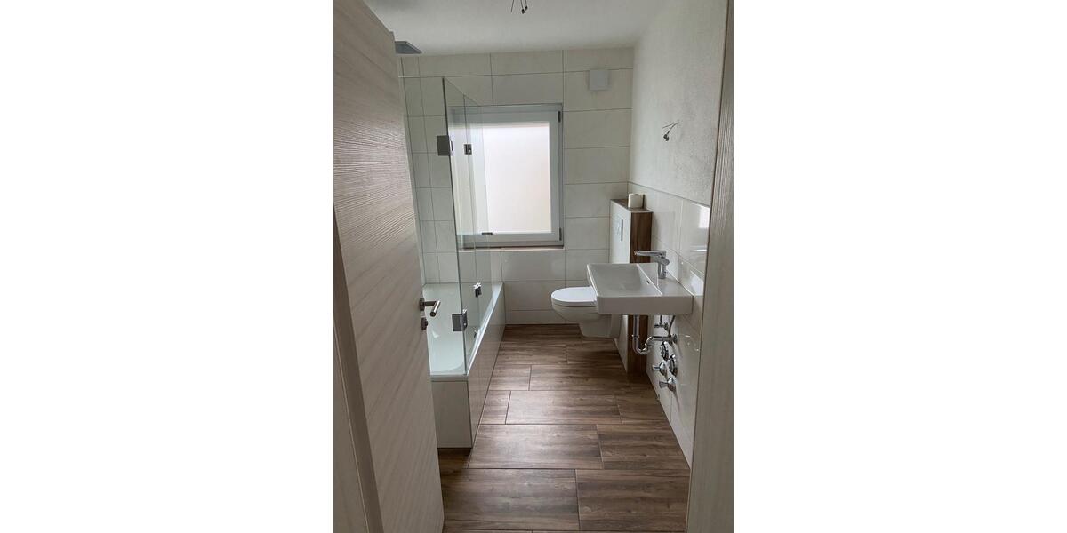 Etagenwohnung Kösching - 3 Zimmer, 80 m&sup2;, 1.090&euro; | Angebot:26546259