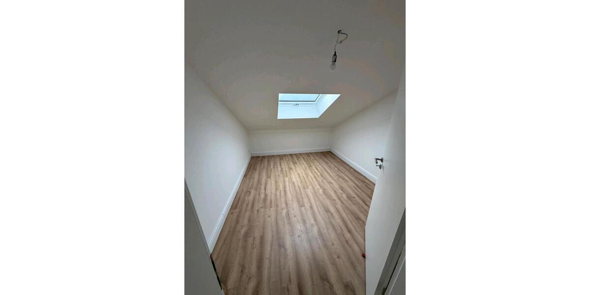 Dachgeschoßwohnung Bad Essen - 4 Zimmer, 125 m&sup2;, 1.300&euro; | Angebot:24681903