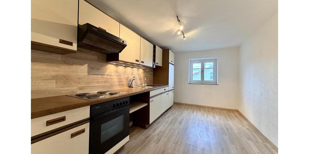 Dachgeschoßwohnung Eggenfelden - 2 Zimmer, 58 m&sup2;, 420&euro; | Angebot:25920385