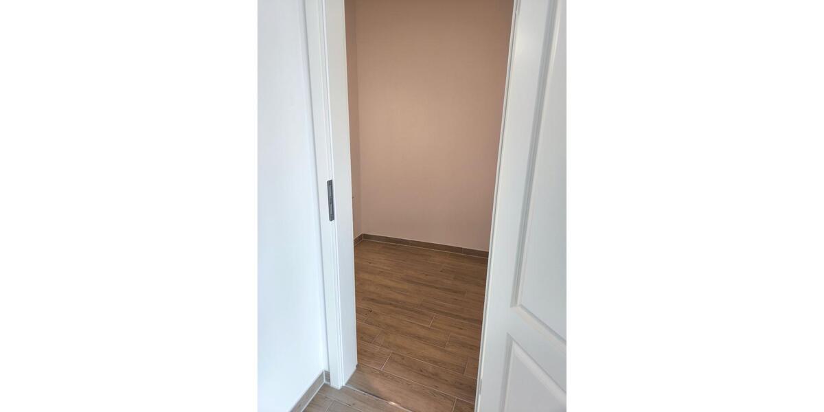 Dachgeschoßwohnung Burg - 2 Zimmer, 56 m&sup2;, 562&euro; | Angebot:25990022