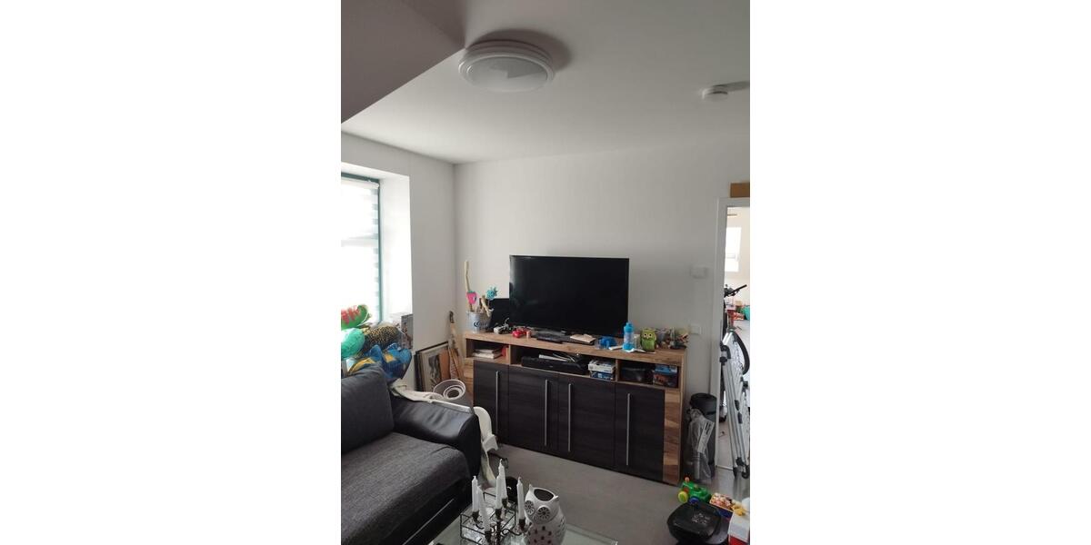 Dachgeschoßwohnung Stollberg (Erzgebirge) - 4 Zimmer, 103 m&sup2;, 892&euro; | Angebot:25510912