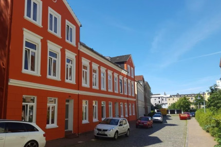 2-Zi-Wohnung 150m vom Hafen, renoviert, neue Küche inkl. E-Gerät 2 zimmer