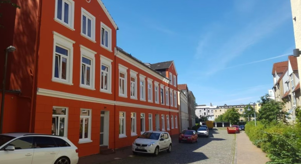 2-Zi-Wohnung 150m vom Hafen, renoviert, neue Küche inkl. E-Gerät 2 zimmer