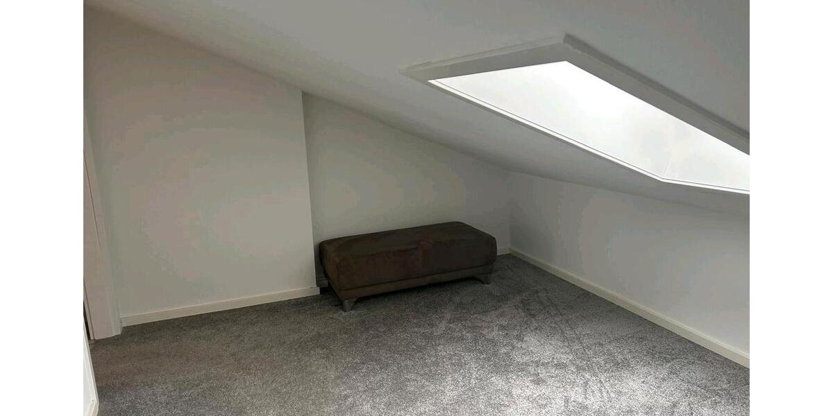 Dachgeschoßwohnung Willingen (Upland) - 2.5 Zimmer, 60 m&sup2;, 600&euro; | Angebot:25297857