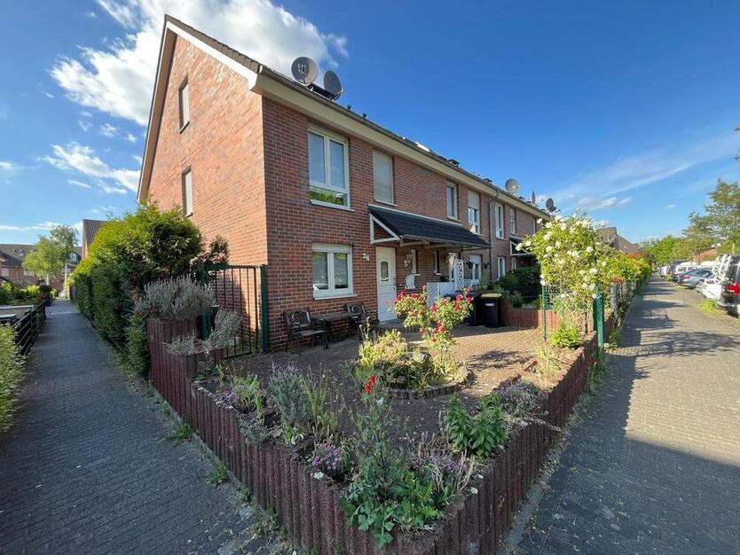 zentral gelegenes Einfamilienhaus mit Garten zur Miete inkl. Einbauküche
