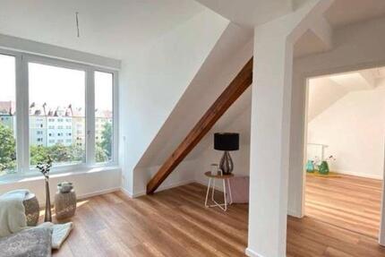 Helle, gemütliche Dachgeschosswohnung zimmer