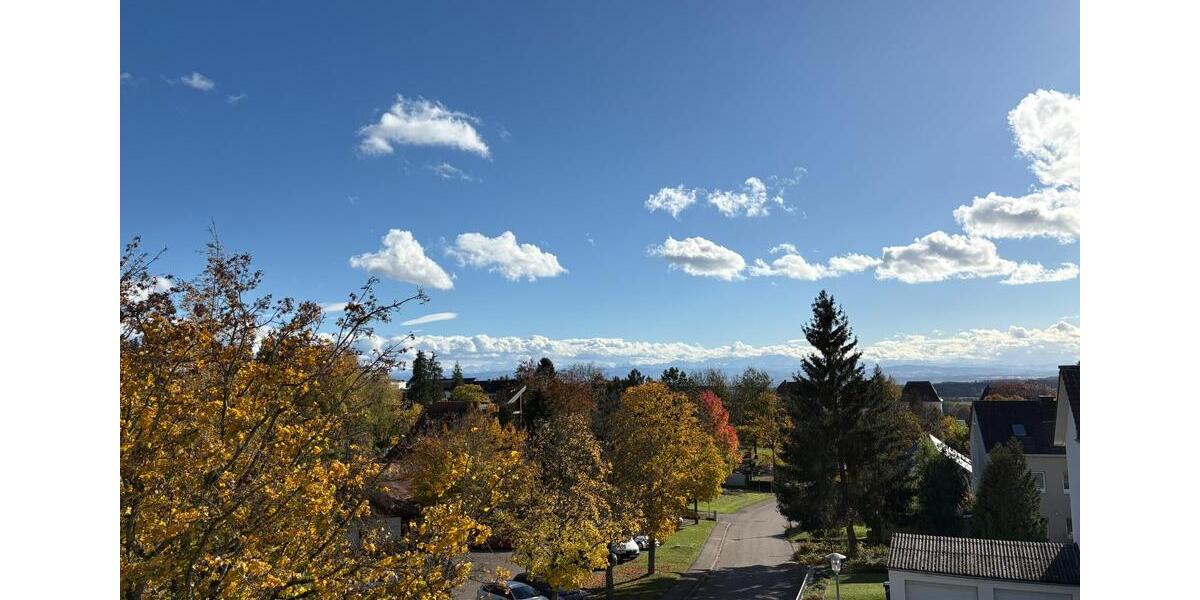 Dachgeschoßwohnung Markdorf - 4 Zimmer, 102 m&sup2;, 1.728&euro; | Angebot:25637932