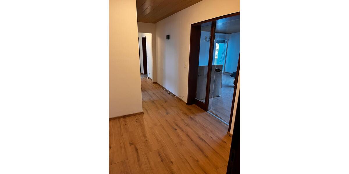 Erdgeschoßwohnung Heimsheim - 3 Zimmer, 99 m&sup2;, 1.250&euro; | Angebot:24550363