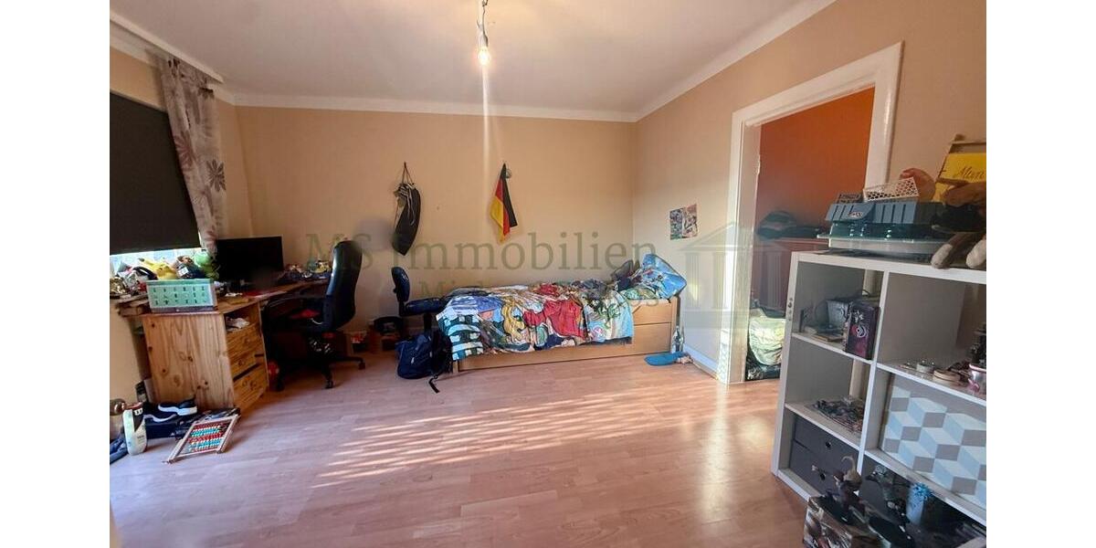 Dachgeschoßwohnung Bensheim - 3 Zimmer, 92 m&sup2;, 1.100&euro; | Angebot:24978435