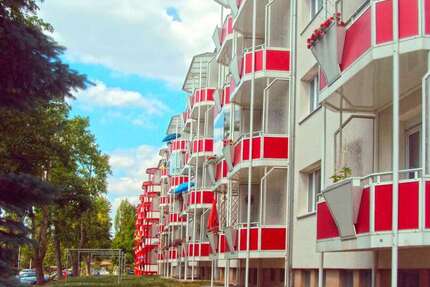 Wohnung zum Mieten in Gera 300 € 48.78 m²