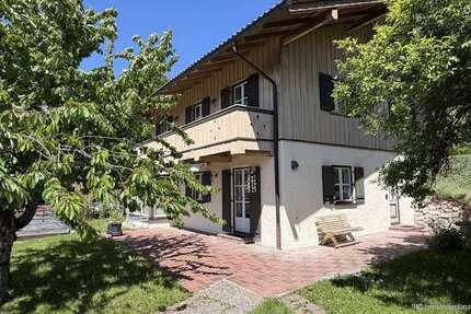 Haus Siegsdorf - 5 Zimmer, 135 m&sup2;, 2.200&euro; | Angebot:26745050