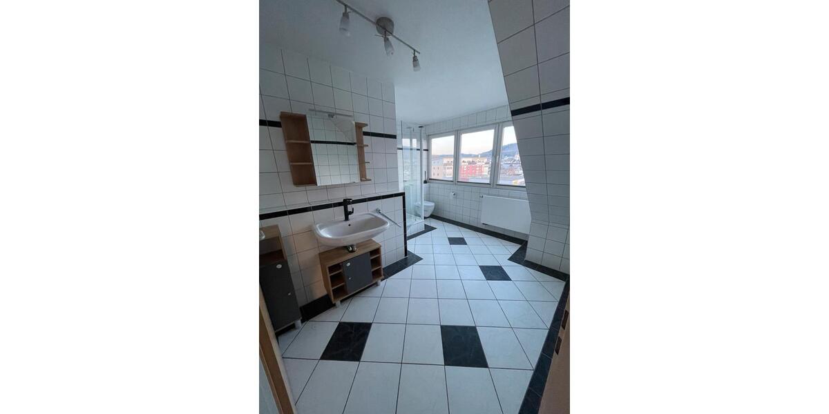 Dachgeschoßwohnung Haiger - 2 Zimmer, 100 m&sup2;, 1.250&euro; | Angebot:25233669