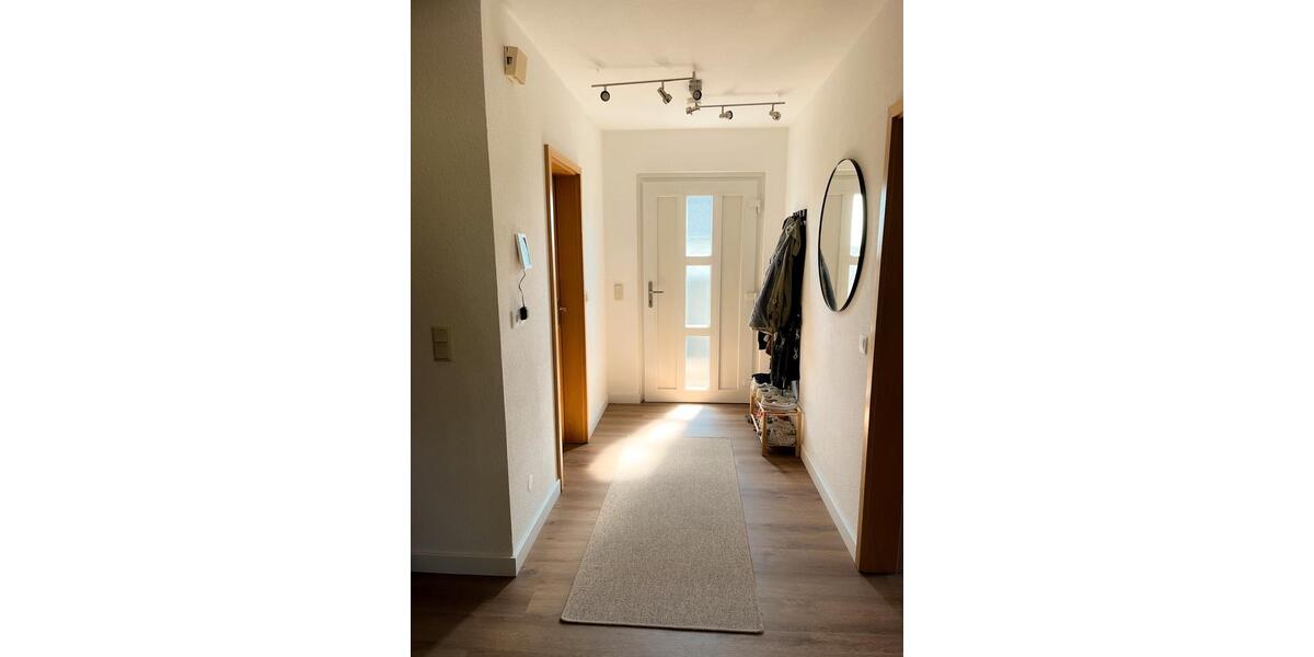 Einfamilienhaus Bad Arolsen - 4 Zimmer, 115 m&sup2;, 1.150&euro; | Angebot:26253884