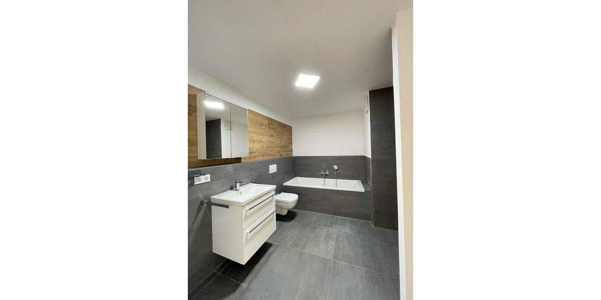 Etagenwohnung Fürth Südstadt - 2 Zimmer, 77 m&sup2;, 1.075&euro; | Angebot:25779742