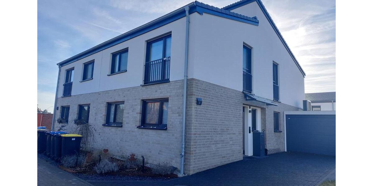 Doppelhaushälfte Kevelaer - 5 Zimmer, 145 m&sup2;, 1.750&euro; | Angebot:25094747