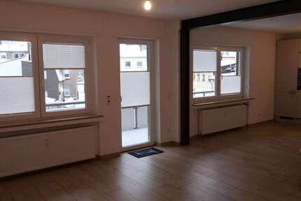 Wohnung Duisburg Rheinhausen - 3 Zimmer, 113 m&sup2;, 1.050&euro; | Angebot:24543724