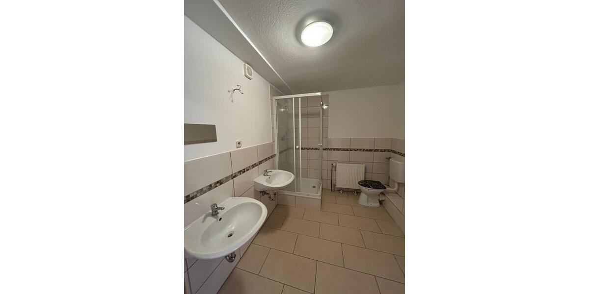 Etagenwohnung Rabenau - 4 Zimmer, 90 m&sup2;, 900&euro; | Angebot:26035451