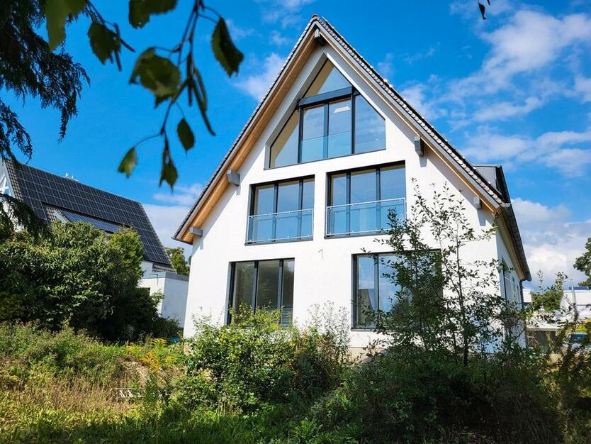 4 Zi. Luxus-Penthouse mit EBKGarage Villingen Südstadt
