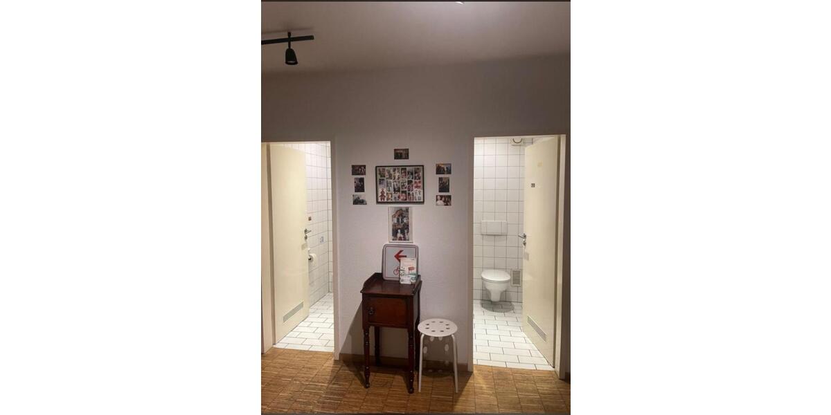 Wohnen auf Zeit Düsseldorf Stadtbezirk 3 - 13 Zimmer, 215 m&sup2;, 730&euro; | Angebot:25982288