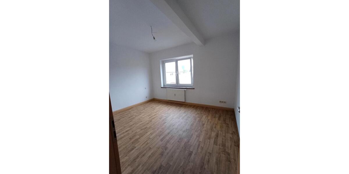 Etagenwohnung Frohburg - 2 Zimmer, 50 m&sup2;, 350&euro; | Angebot:26232891