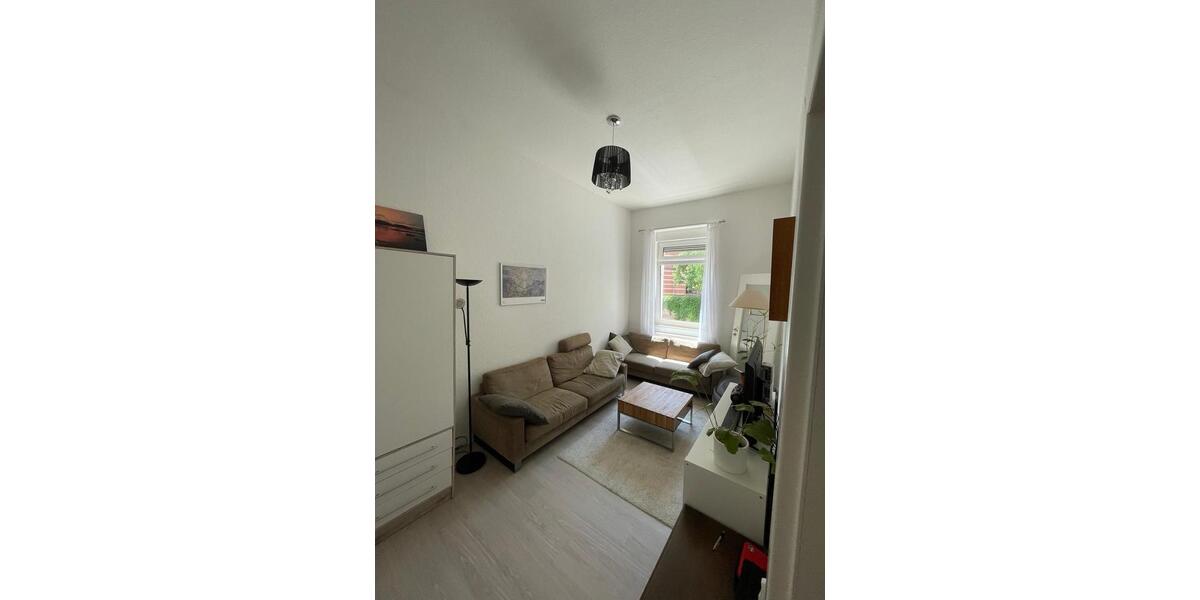 WG Zimmer in Student*innen WG für KKAPreKKAHöMS 4 zimmer