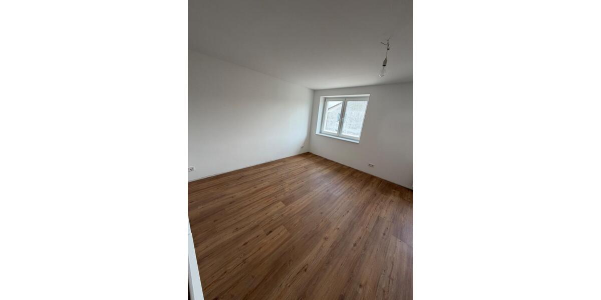 Erdgeschoßwohnung Waldeck - 2 Zimmer, 73 m&sup2;, 650&euro; | Angebot:26581570
