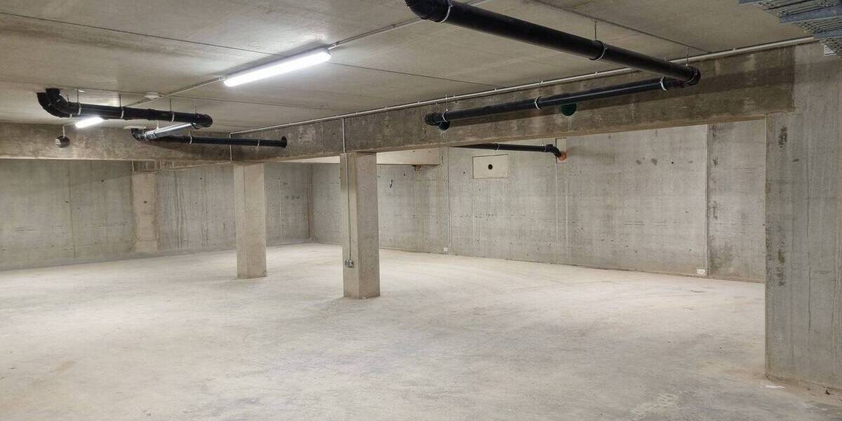 Etagenwohnung Neunkirchen Innenstadt - 3 Zimmer, 120 m&sup2;, 1.500&euro; | Angebot:26797852