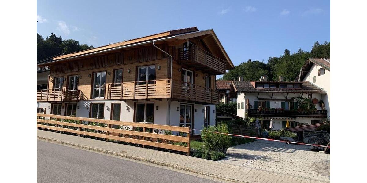 Terrassenwohnung Bad Wiessee - 2.5 Zimmer, 77 m&sup2;, 1.630&euro; | Angebot:25892292