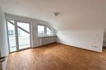 Helle 3-Zimmer-Dachgeschosswohnung mit Balkon, Ebk in Benningen zimmer