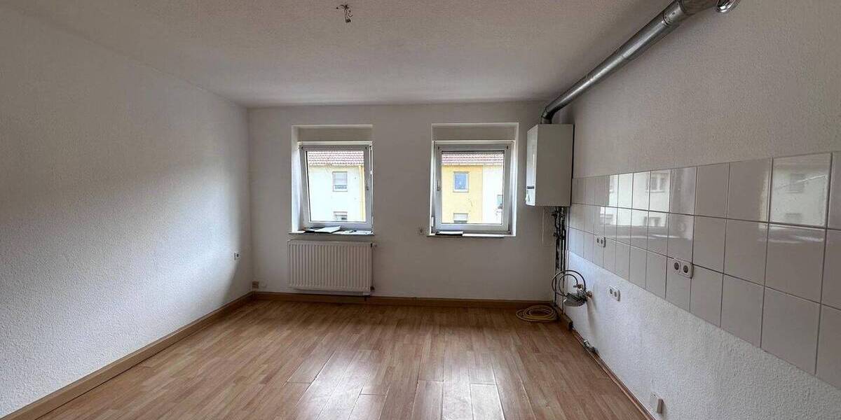 2 ZKB, 2.OG re, renoviert, Trifelsstr. 15, 66113 Saarbrücken 2 zimmer
