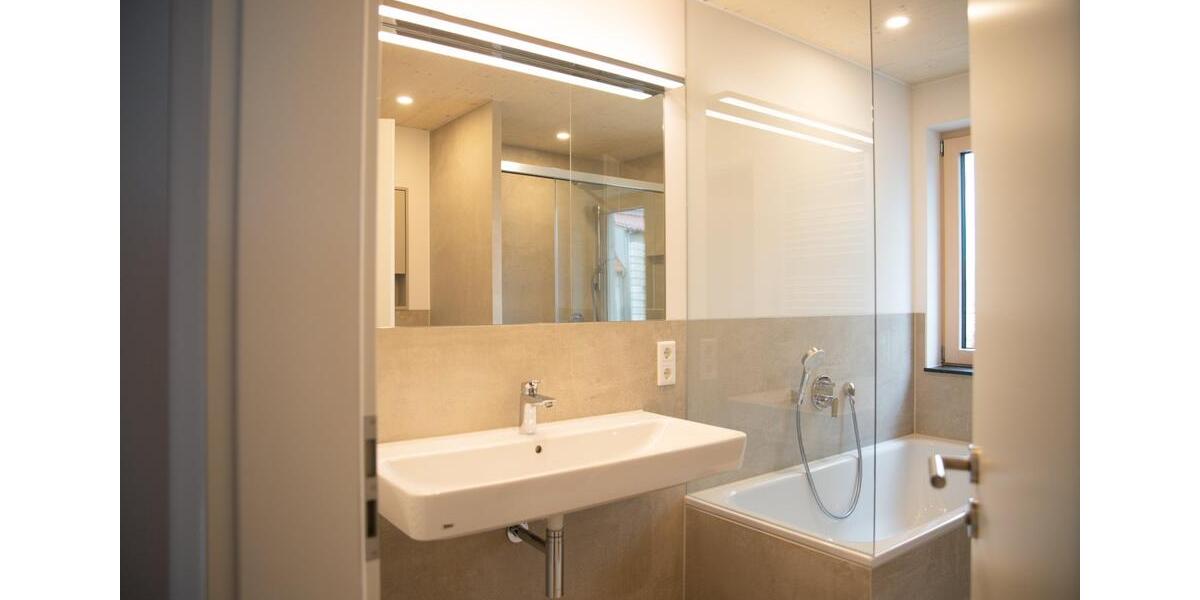 Erdgeschoßwohnung Wassertrüdingen - 3 Zimmer, 86 m&sup2;, 1.030&euro; | Angebot:24877179