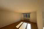 ACHTUNG: Tolle RENOVIERTE 4 Zimmer Wohnung mit Balkon!!
