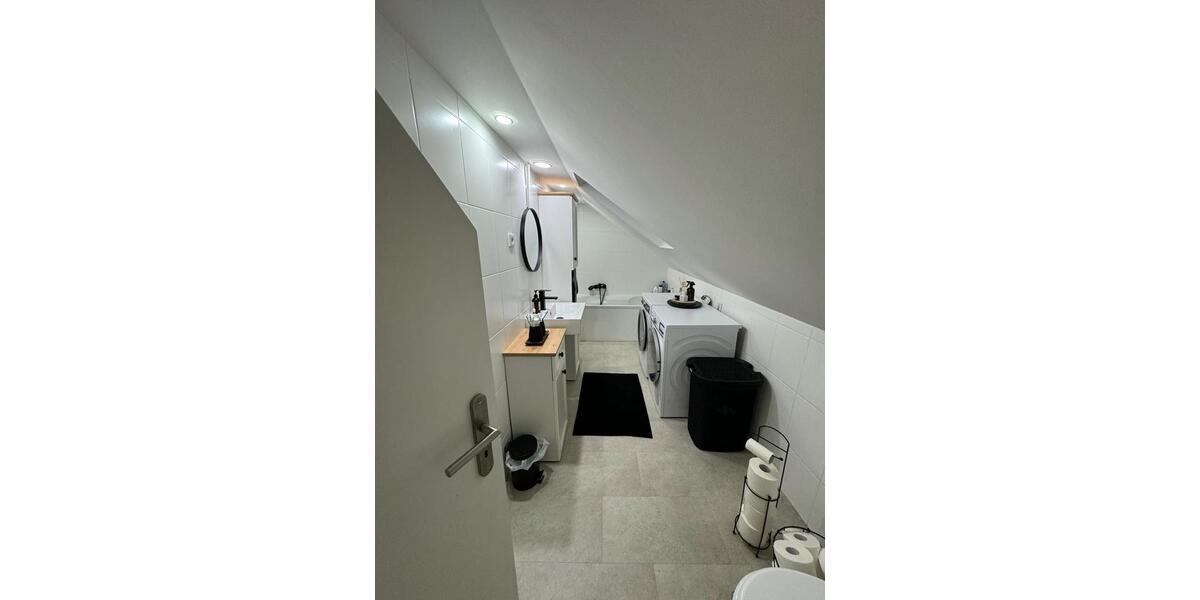 Dachgeschoßwohnung Werdohl - 4 Zimmer, 82 m&sup2;, 800&euro; | Angebot:25861360