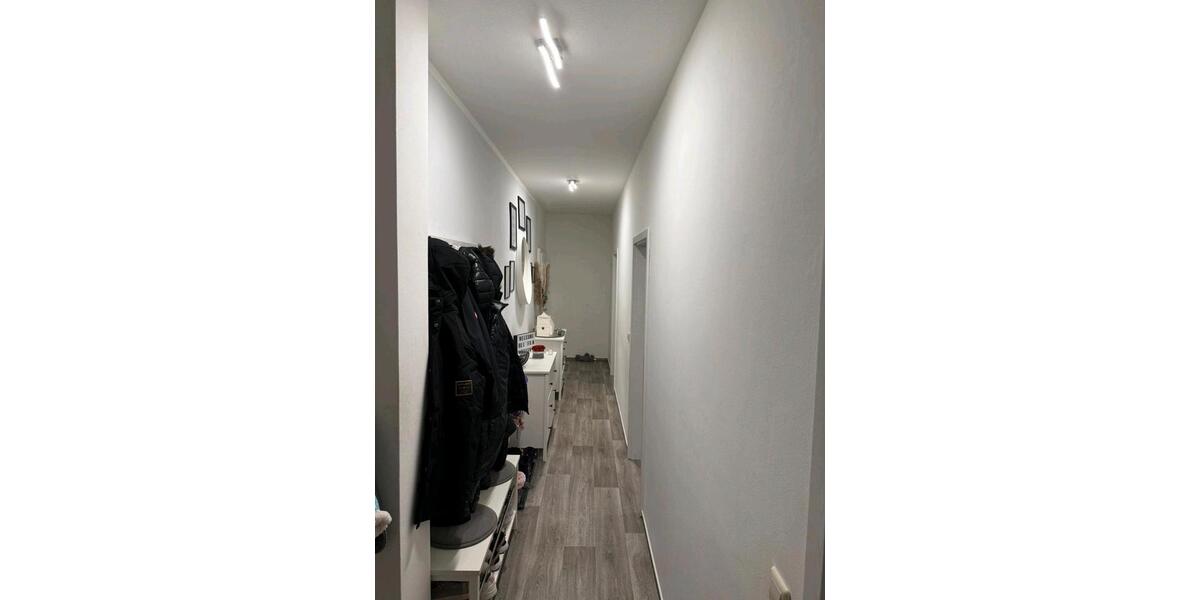 Etagenwohnung Staßfurt - 4 Zimmer, 109 m&sup2;, 654&euro; | Angebot:25942643